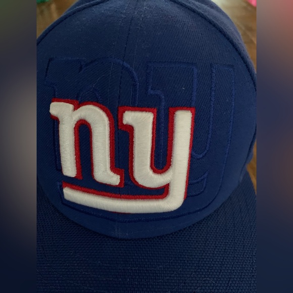 New York Giants Flat Bill Ball Cap Men’s Hat - Picture 6 of 9